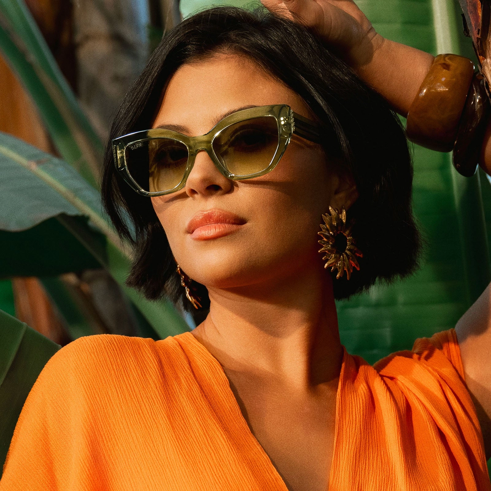 THE WHITE LOTUS - THAILAND   LIGHT GREEN CRYSTAL   OLIVE GRADIENT SUNGLASSES